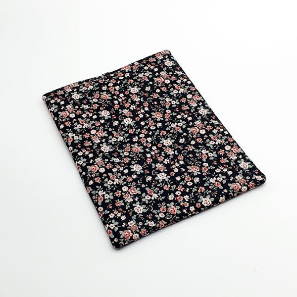 Funda libro flores negro 2