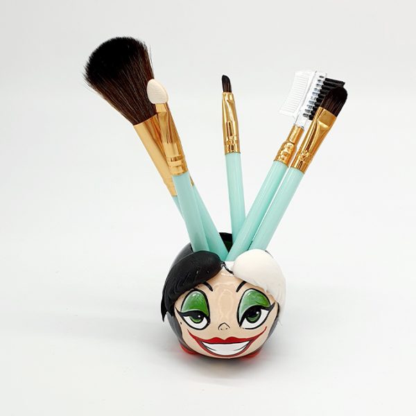 Botecitos brochas maquillaje cruella