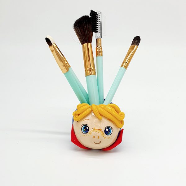 Botecitos brochas maquillaje principito
